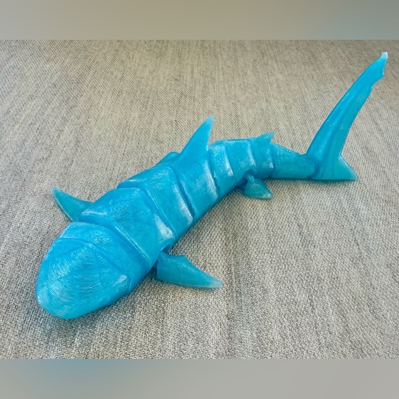 3d Printed Fidget Blue Shark, Flexi  Shark, Articulated Fidget Toy, 3D Printed - Picture 8 of 15